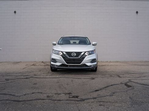 Used 2020 Nissan Rogue Sport SV w/ All-Weather Package AWD/4WD image 10