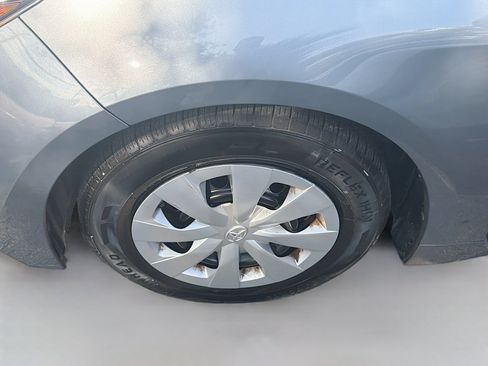 Used 2022 Toyota Corolla L FWD image 32