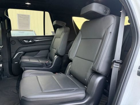 Used 2021 GMC Yukon Denali w/ Denali Premium Package image 16