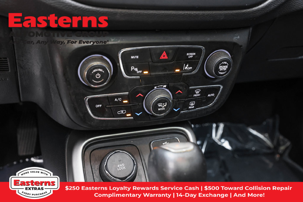 Used 2018 Jeep Compass Latitude w/ Popular Equipment Group AWD/4WD image 21