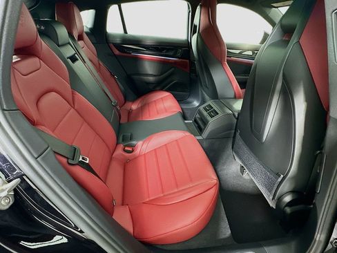 New 2026 Porsche Panamera image 29