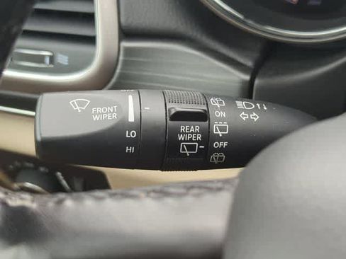 Certified 2020 Jeep Grand Cherokee Limited AWD/4WD image 28