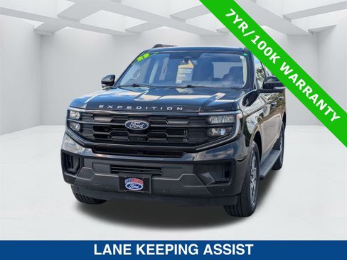 Certified 2025 Ford Expedition Active image 7
