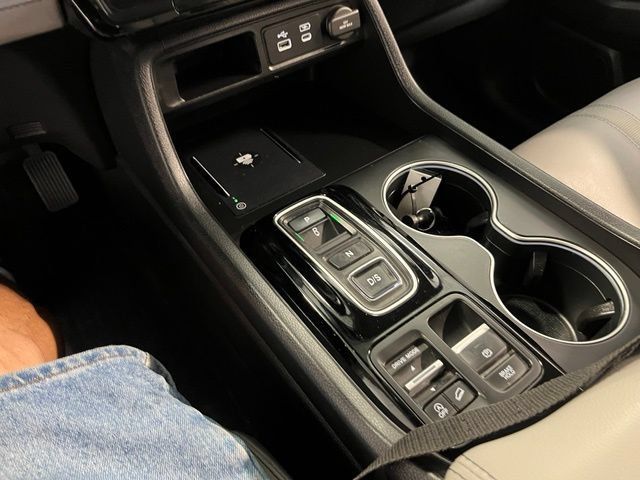 Used 2024 Honda Pilot Touring image 30