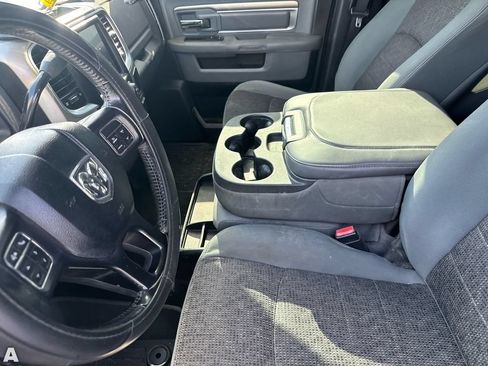 Used 2014 RAM 2500 SLT w/ Luxury Group AWD/4WD image 8