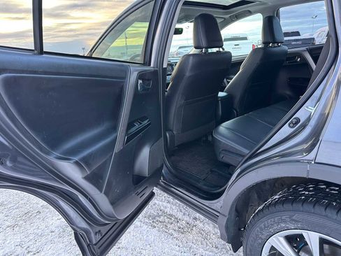 Used 2017 Toyota RAV4 Limited image 15