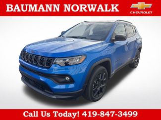 Used 2026 Jeep Compass Latitude w/ Sun and Sound Group AWD/4WD video 1