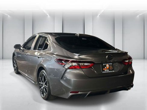 Certified 2023 Toyota Camry SE AWD/4WD image 5
