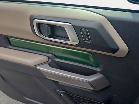 Used 2023 Ford Bronco Wildtrak AWD/4WD image 30