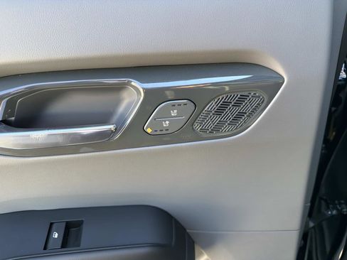 Used 2026 Kia EV9 GT-Line image 11