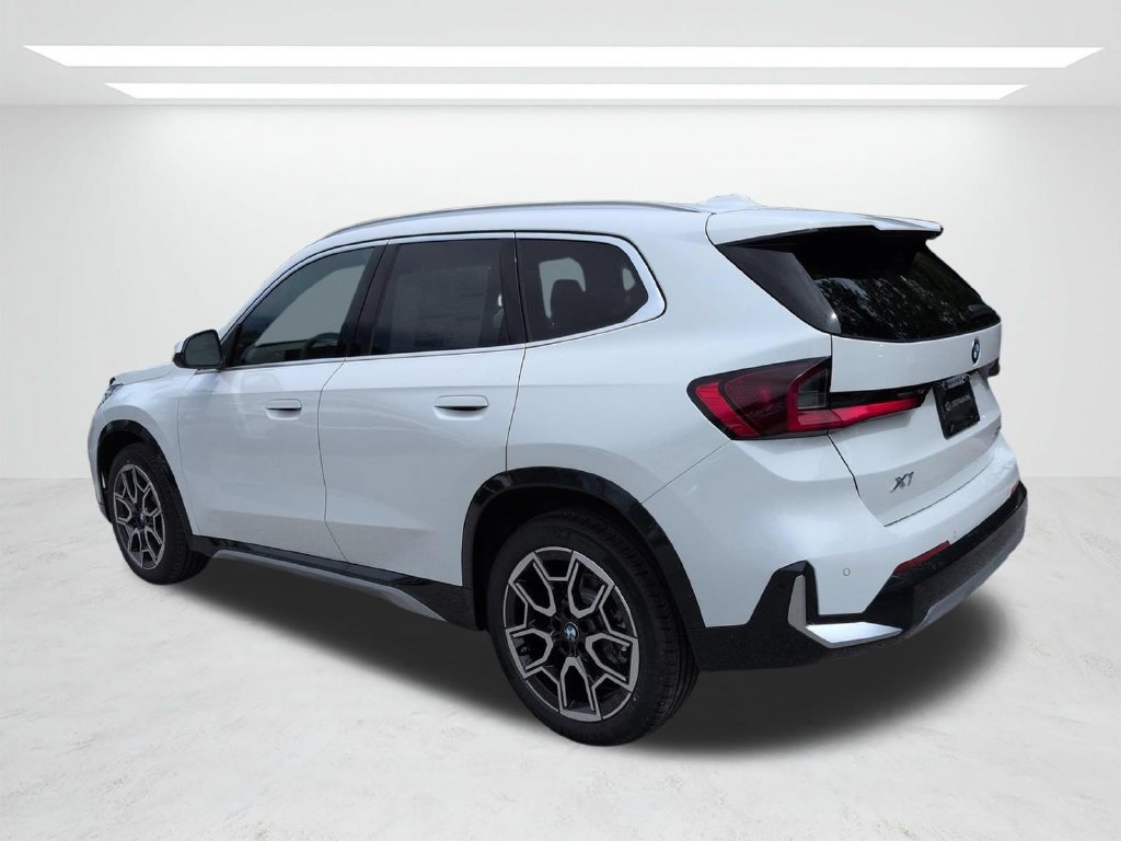 New 2027 BMW X1 xDrive28i AWD/4WD image 6