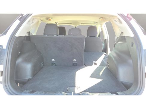 Used 2022 Jeep Compass Sport image 14