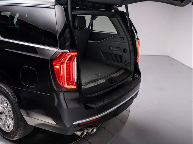 Used 2023 GMC Yukon XL Denali AWD/4WD image 38