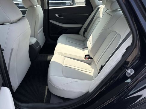Certified 2025 Hyundai Sonata SEL AWD/4WD image 23