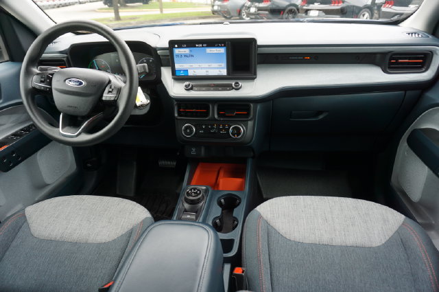 Certified 2023 Ford Maverick XLT FWD image 6
