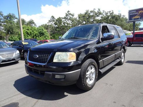 Used 2004 Ford Expedition XLT image 9