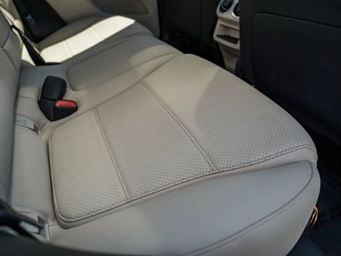 Certified 2025 Mercedes-Benz GLC 350e 4MATIC image 31