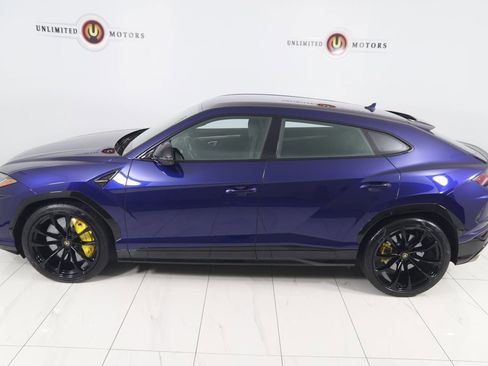 Used 2021 Lamborghini Urus image 42