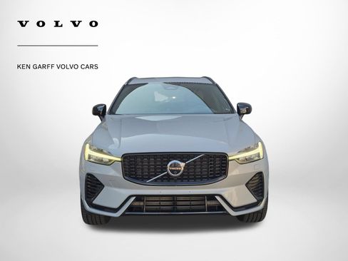 Used 2022 Volvo XC60 T8 R-Design w/ Advanced Package AWD/4WD image 9