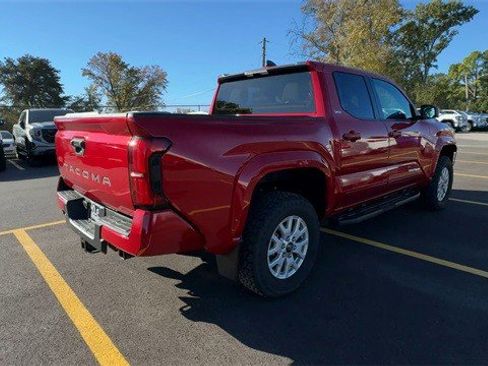 Used 2024 Toyota Tacoma 4x4 Double Cab image 10