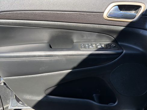 Used 2014 Jeep Grand Cherokee Altitude image 29
