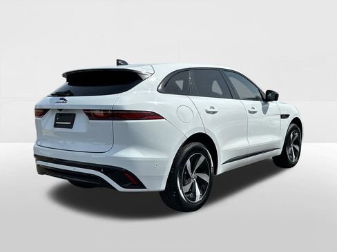 Used 2025 Jaguar F-PACE R-Dynamic S image 4