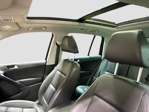 Used 2014 Volkswagen Tiguan SEL image 24
