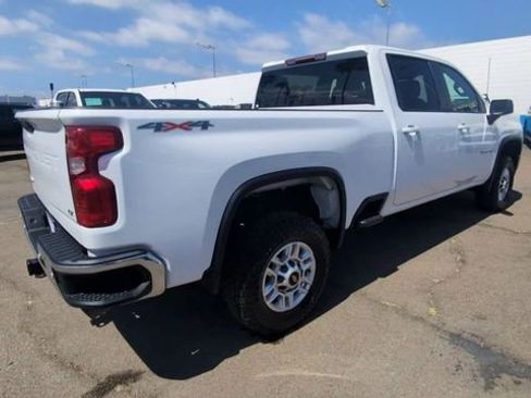 Certified 2022 Chevrolet Silverado 2500 LT AWD/4WD image 8