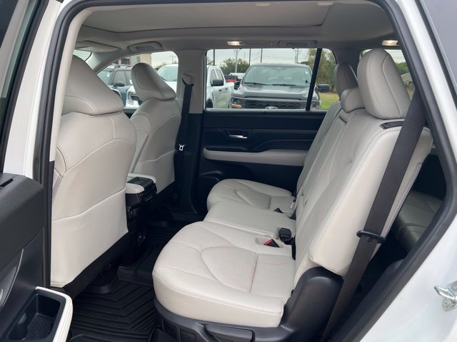 Used 2026 Toyota Grand Highlander FWD image 13