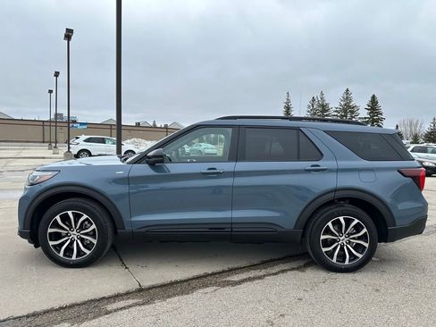 New 2026 Ford Explorer ST-Line AWD/4WD image 3