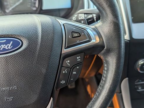 Used 2018 Ford Edge SEL w/ Equipment Group 201A FWD image 16