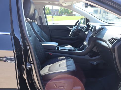 Used 2024 Ford Edge Titanium w/ Equipment Group 301A AWD/4WD image 13
