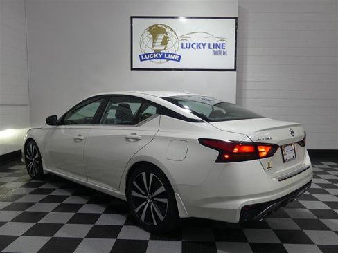 Used 2020 Nissan Altima 2.5 SR image 11