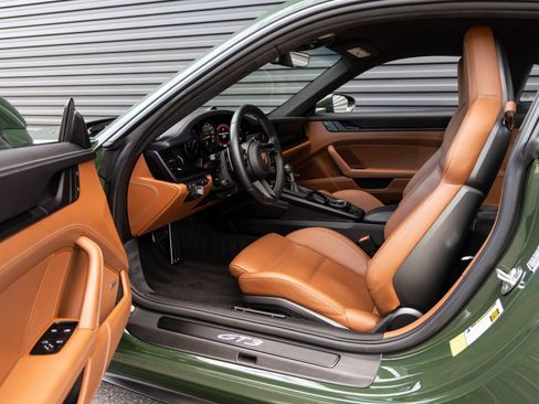 Certified 2022 Porsche 911 GT3 RWD image 24