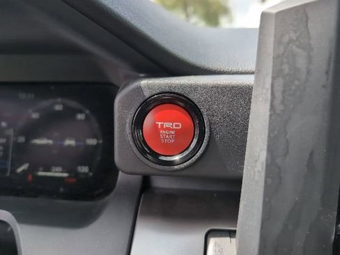 Used 2025 Toyota Tacoma TRD Off-Road image 23