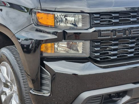 Used 2021 Chevrolet Silverado 1500 Custom AWD/4WD image 6
