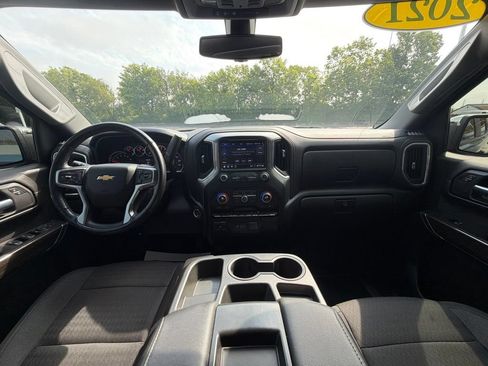 Used 2021 Chevrolet Silverado 1500 LT w/ Bed Protection Package AWD/4WD image 11