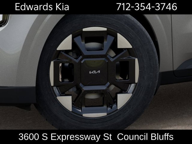 New 2027 Kia Carnival EX FWD image 11