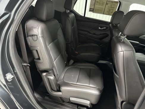 Used 2020 Chevrolet Traverse LT w/ LPO, Floor Liner Package FWD image 28