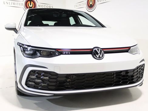 Used 2022 Volkswagen GTI SE image 20