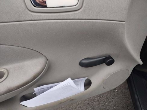 Used 2008 Chevrolet Cobalt LS image 9