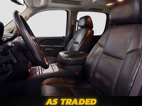 Used 2012 Chevrolet Suburban LTZ image 20