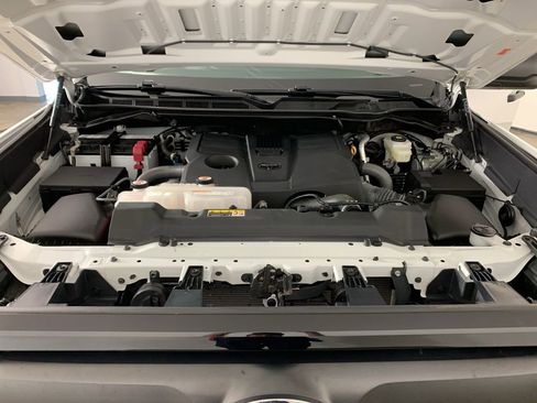 Used 2022 Toyota Tundra SR w/ SR Tow Package image 39