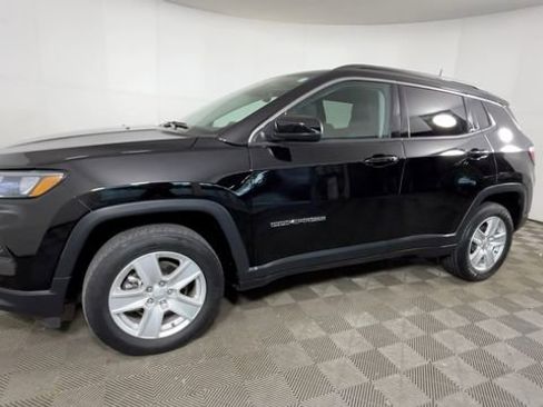 Used 2022 Jeep Compass Latitude AWD/4WD image 10