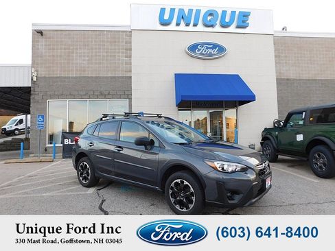Used 2021 Subaru Crosstrek 2.0i image 1