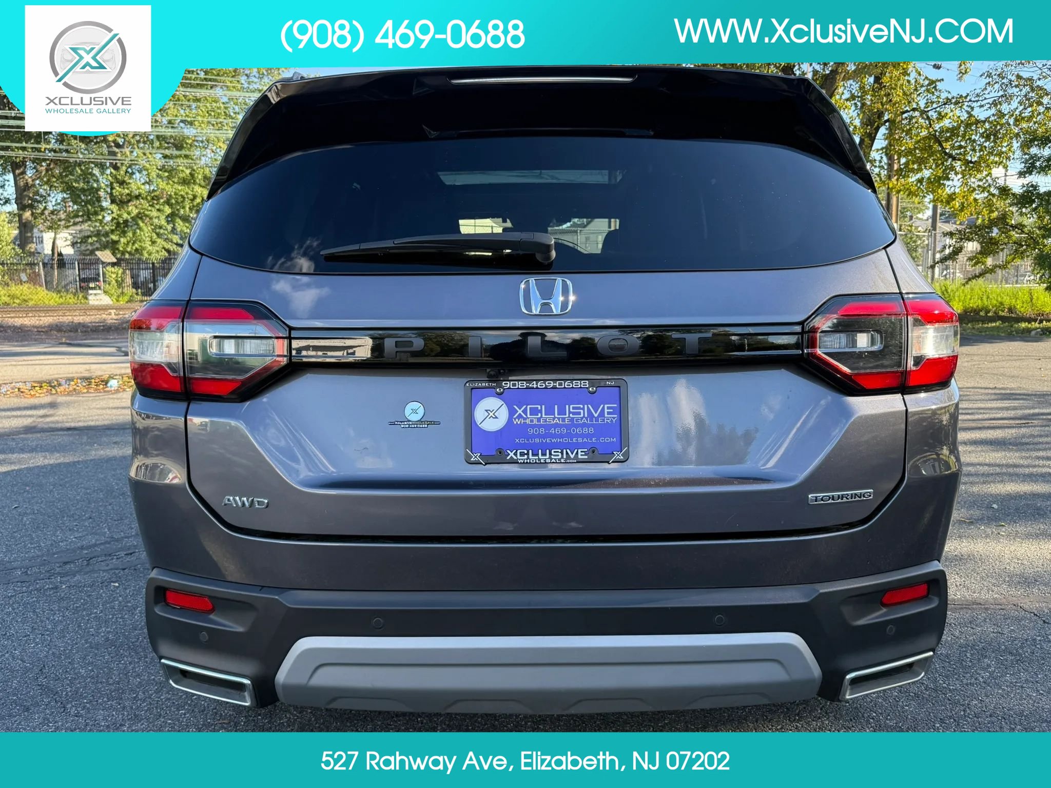 Used 2023 Honda Pilot Touring image 3
