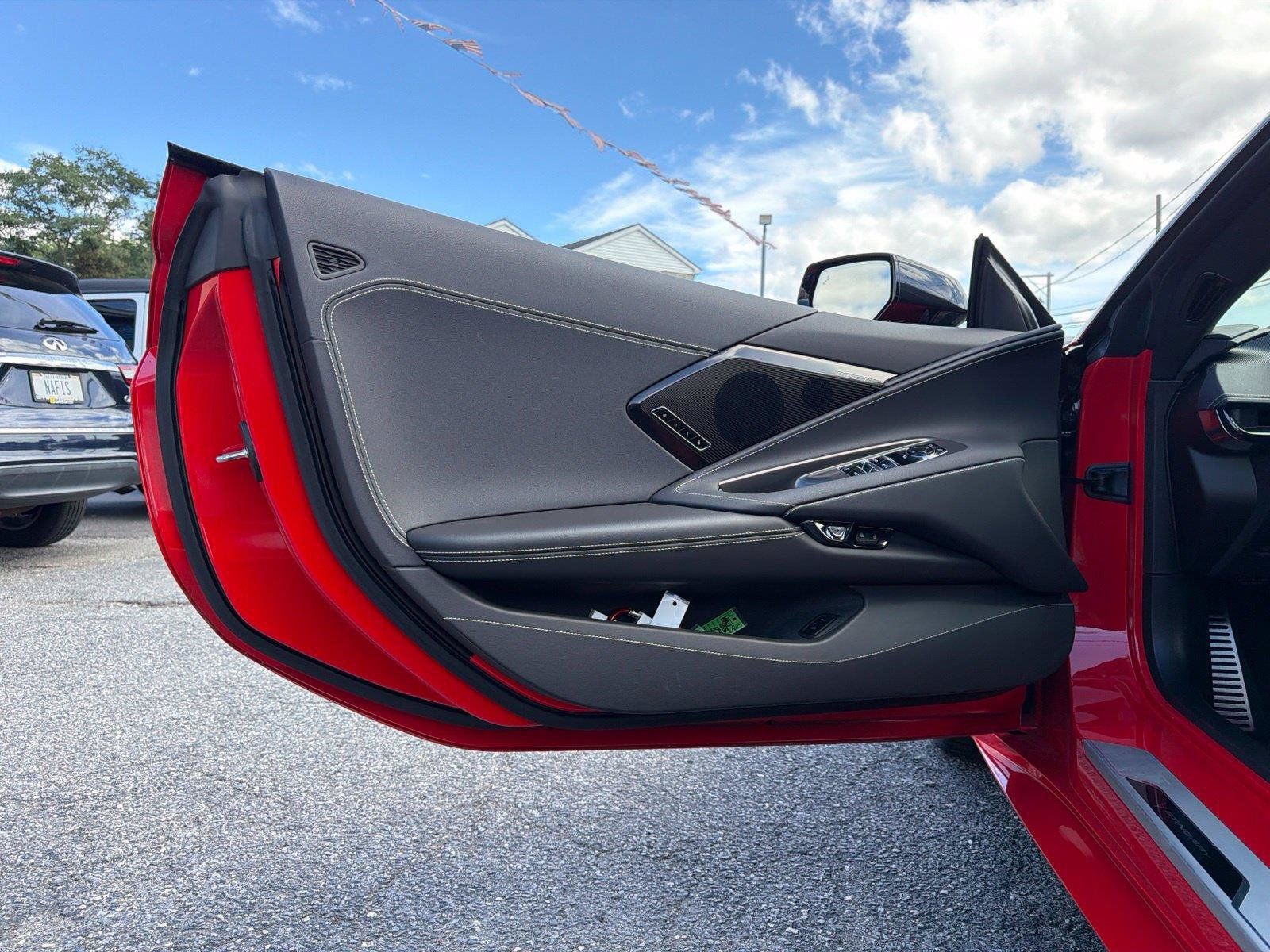 Used 2024 Chevrolet Corvette Stingray Preferred Conv w/ Z51 Performance Package RWD image 17