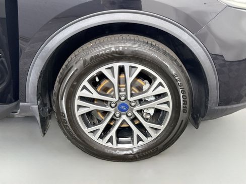 Used 2020 Ford Escape SEL image 32