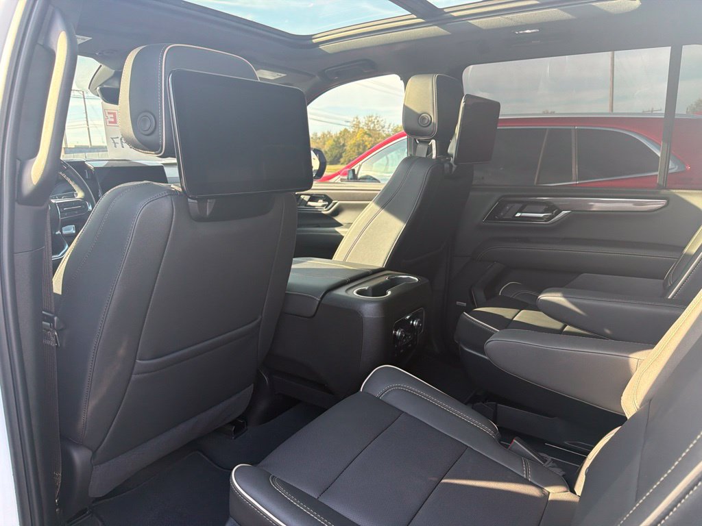 Used 2026 GMC Yukon XL Elevation w/ Elevation Premium Package AWD/4WD image 26