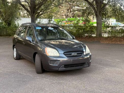 Used 2008 Kia Rondo LX w/ Convenience Pkg image 3